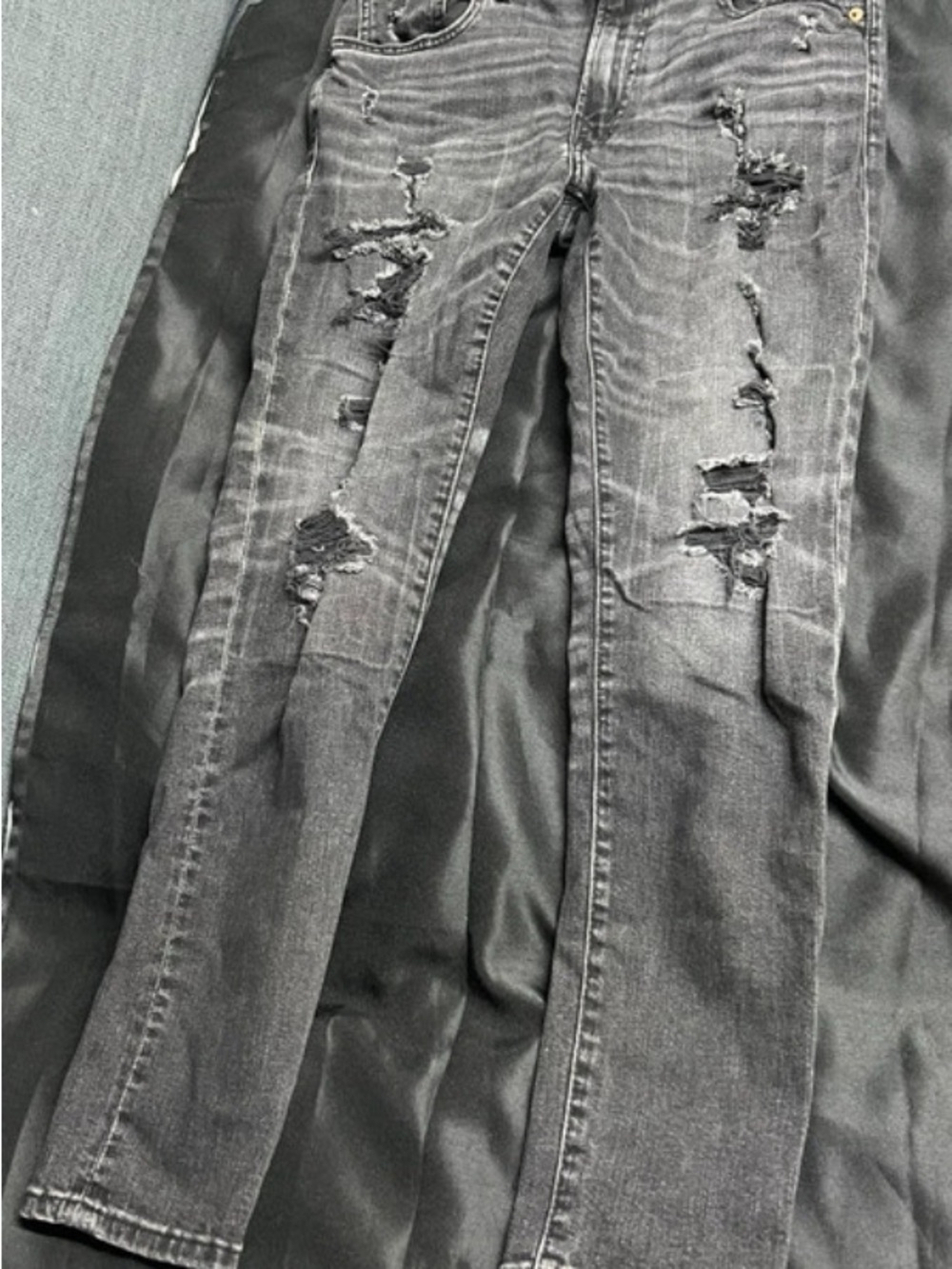 American Eagle Outfitters Black Distressed Skinny Jeans